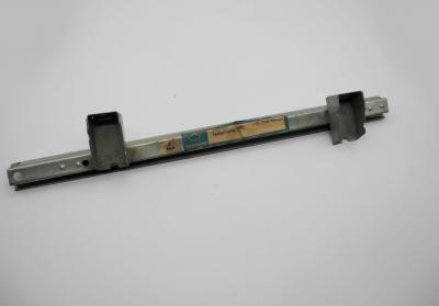 1107300615 Fensterführung re. Fondtür Heckflosse