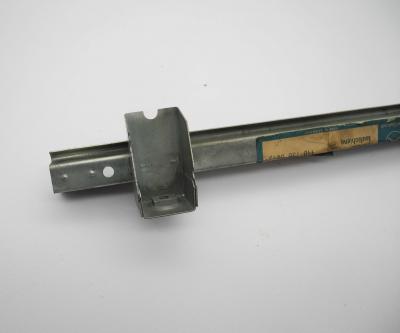 1107300615 Fensterführung re. Fondtür Heckflosse