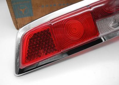 1108201464 Rückleuchte rechts W110