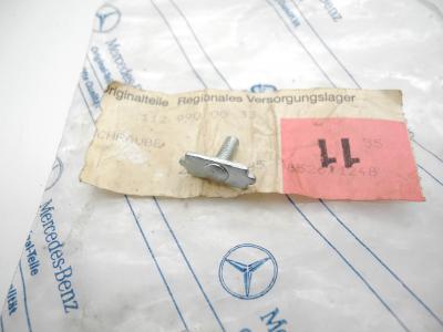 1129900033 screw trim strip