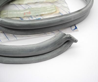1137951222 Seal for hard- and softtop Pagoda