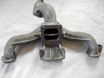 1151423301 Exhaust manifold for engine M115