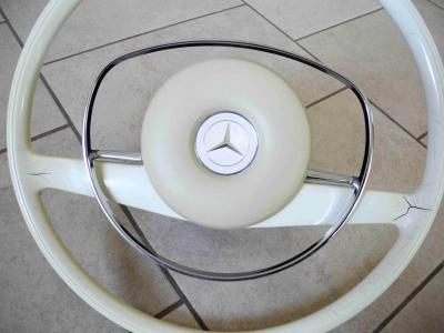 1154640301 Steering wheel Ivory-colored