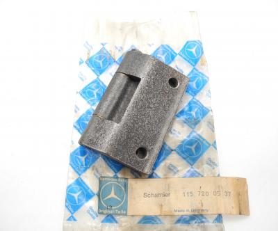 1157200537 Hinge front door left
