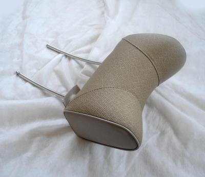 1159704150 Kopfstütze Hasenohr W114 W115 2. Serie