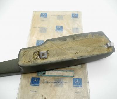 1169700201 6028 Armlehne rechts Olivgrün