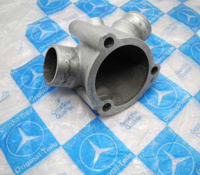1172012630 Intake pipe socket M116 M117