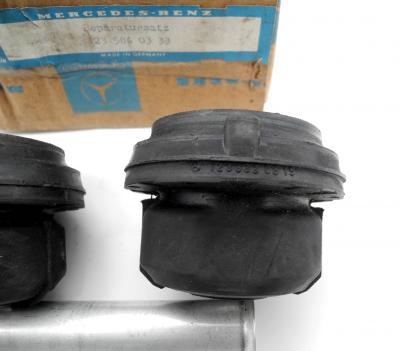 1233301375 1235860333 Repair kit wishbone