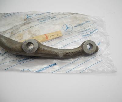 1233322120 Lenkspurhebel rechts Vorderachse