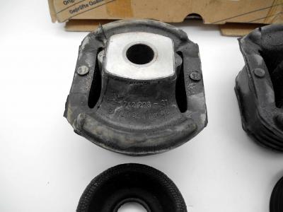 1233500275 Repair kit rear axle carrier mounting