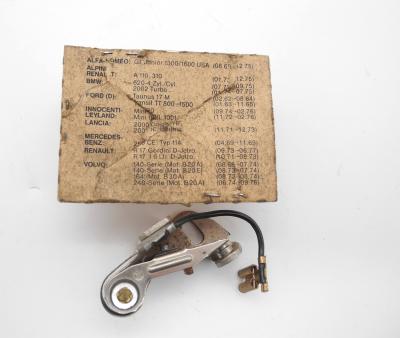 1237013062 850 Breaker point ignition distributor