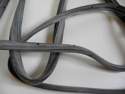 1247200878 Front right door seal