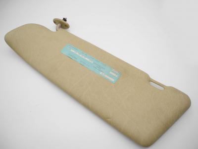 1268101010 Sonnenblende rechts mit Spiegel Creme