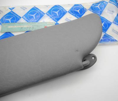 1268101610 Sonnenblende rechts mit Spiegel Grau