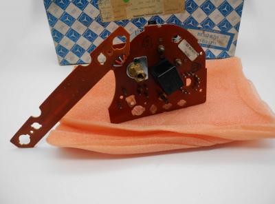 2015421301 Instrument cluster W201