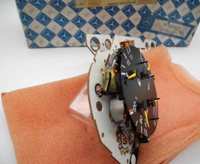 2015421301 Instrument cluster W201