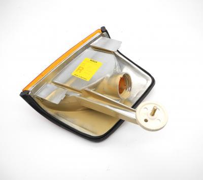 2018260143 Blinkleuchte vorne rechts Bosch W201