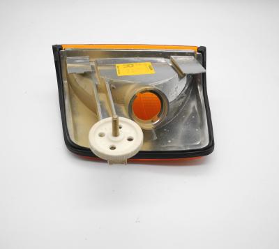 2018260143 Blinkleuchte vorne rechts Bosch W201