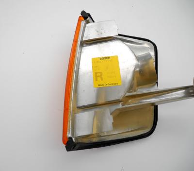 2018260143 Blinkleuchte vorne rechts Bosch W201