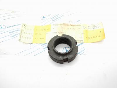 3192620226 Slotted nut flange on transfer case shaft