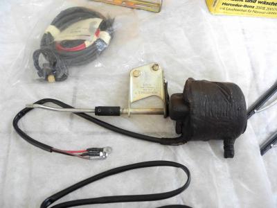 Replacement kit headlight cleaning system Bosch W114 W115